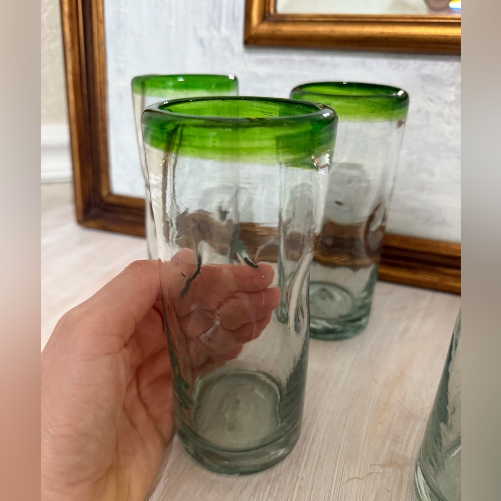 Set of mid Century Hand Blown Emerald Green Glass Tumbler High Ball Glass Set. - Picture 9 of 10